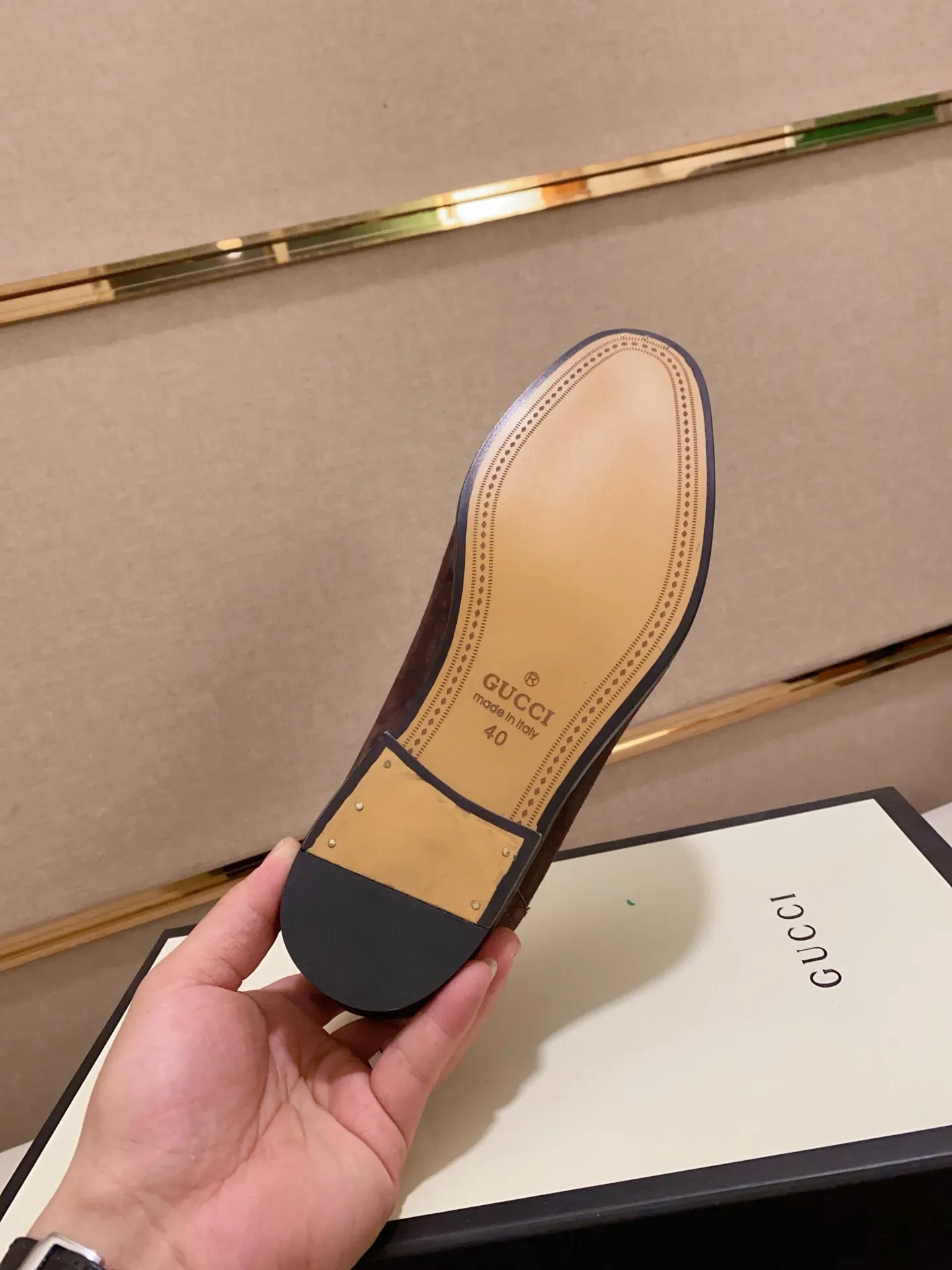 Men's shoes 💰: 520💰 (GUCCI) new series ss hot new products 💢 💠 Casual leather shoes 👞, first layer of cowhide, upper hardware buckles and logo on the sides of the shoe, brand logo on the insole and sole 💠 💎Upper: 100% cowhide 💎Inner: cowhide/100% 💎Feet: cowhide/100% 💎Sole: rubber/100% 💎SIZE: 38 39 40 41 42 43 44 Can be customized 45